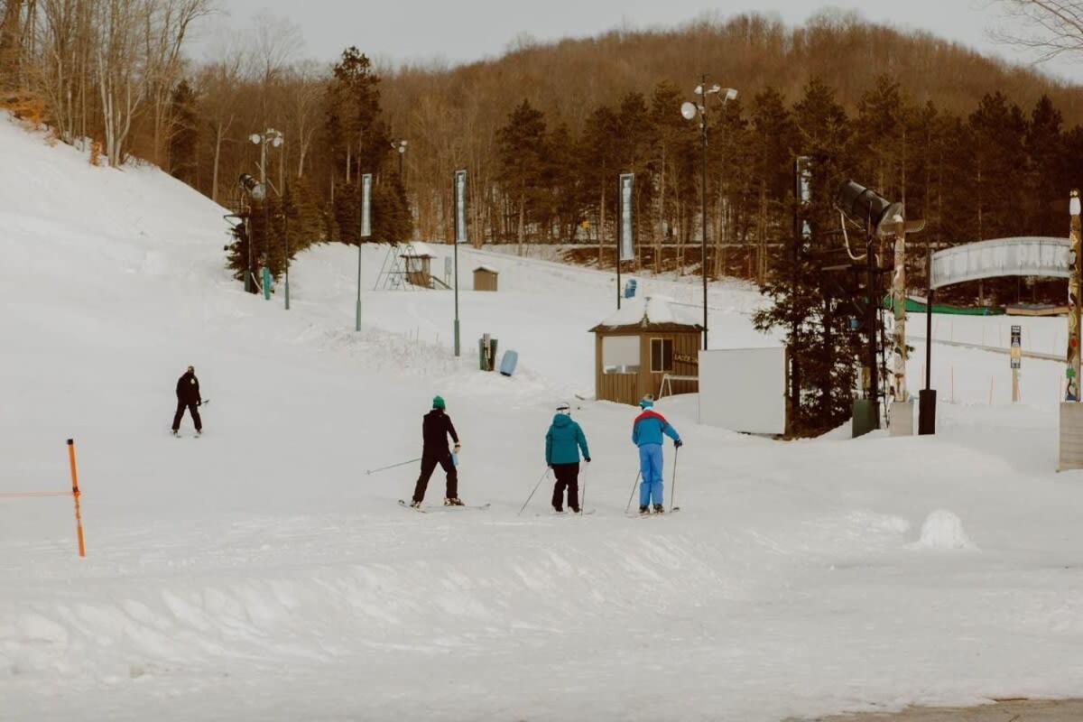 Crystal Mountain Cabin-Shuttle Pass Included! Thompsonville Exterior photo