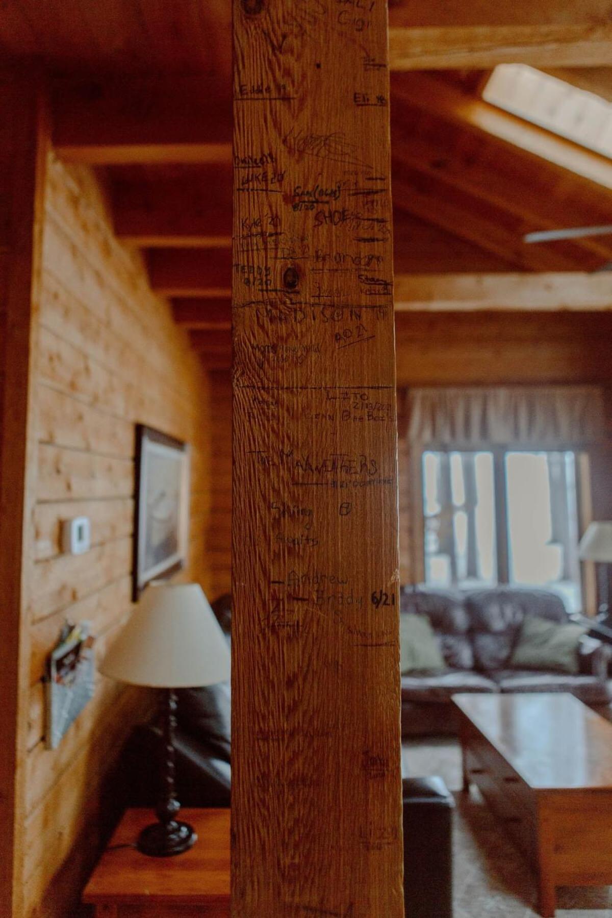 Crystal Mountain Cabin-Shuttle Pass Included! Thompsonville Exterior photo
